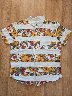 Men's On the Byas Tropical Striped Short Sleeve button up shirt - Size Large